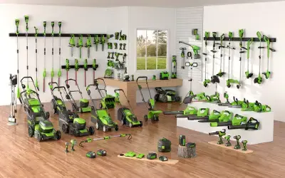 Collection d'outils de jardinage et bricolage électriques (tondeuses, perceuses) éligibles au suivi SmartGarantie.